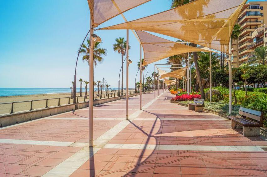 Sea Breeze Lägenhet Estepona Exteriör bild